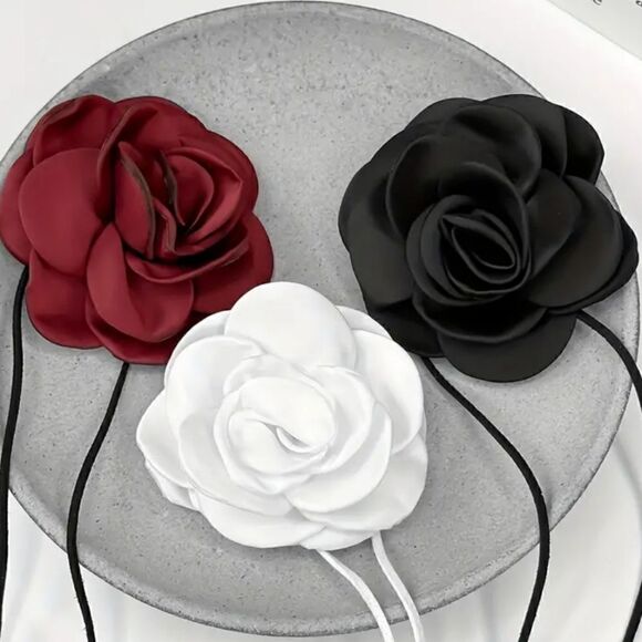 1 Pc Elegant Chokers Necklace with Rose Flowers - Adjustable - Picture 1 of 10